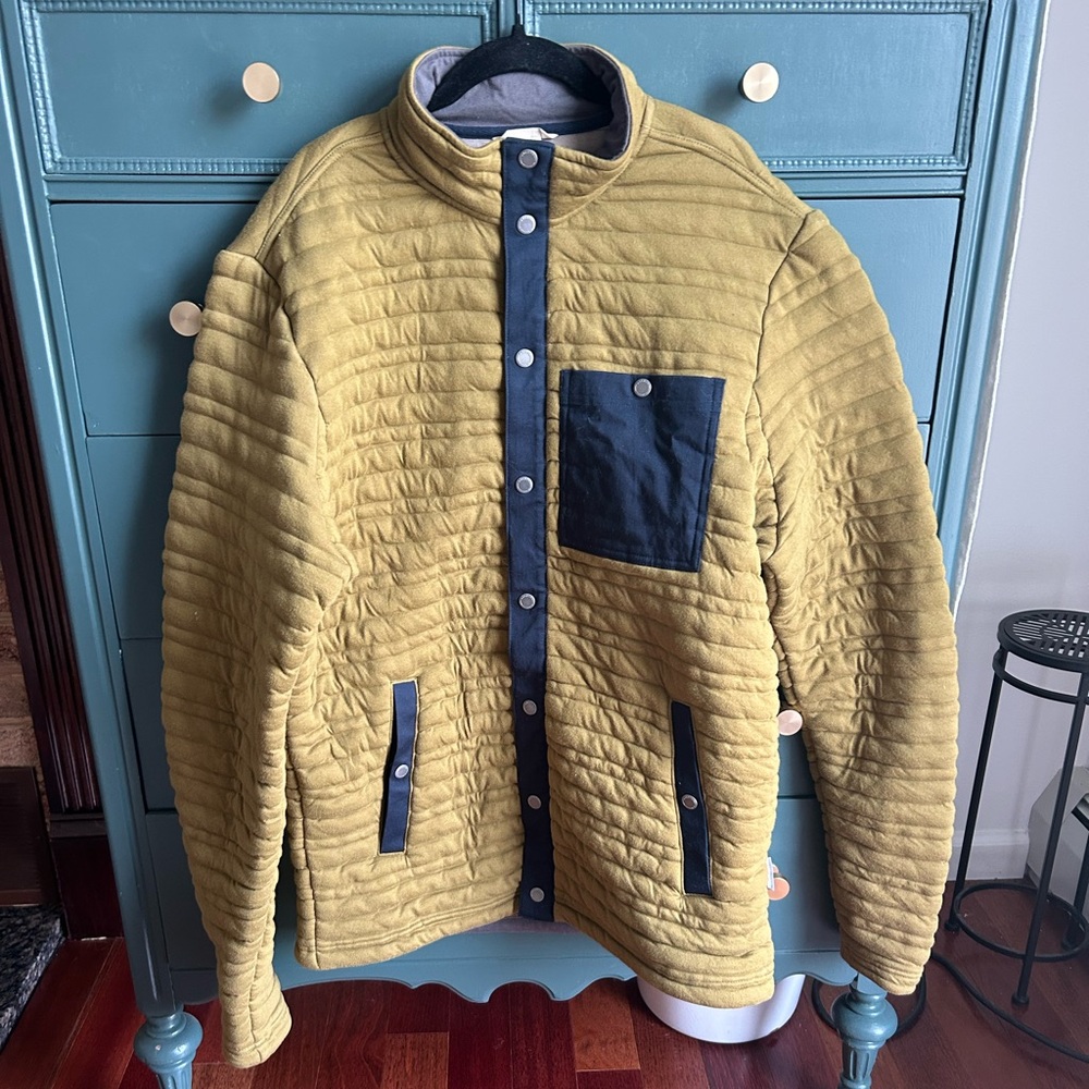 Duluth Trading Men's Quilted Jacket - Mustard and Navy